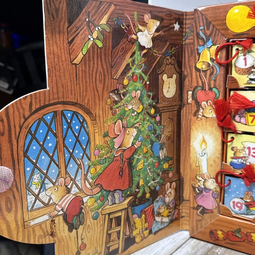 VTG Advent Calendar COUNTING TO CHRISTMAS Mice Gillian Chapman EUC 24 Mini Books - Picture 14 of 16